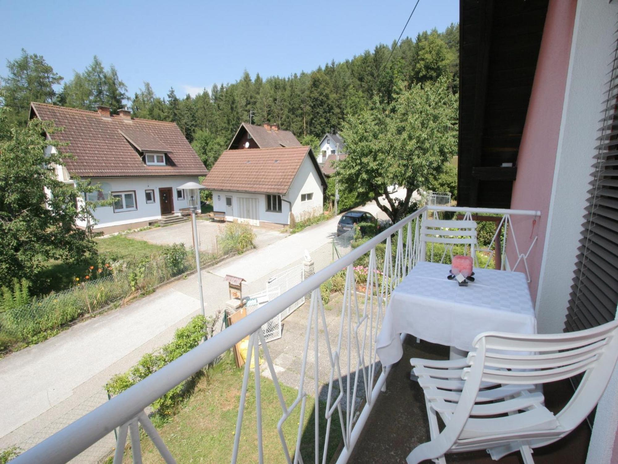 Modern Apartment with Garden in Eberndorf Exterior foto